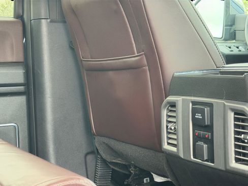 Used 2016 Ford F150 Platinum w/ Technology Package AWD/4WD image 52