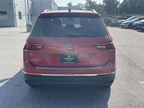 Certified 2022 Volkswagen Tiguan SE FWD image 6