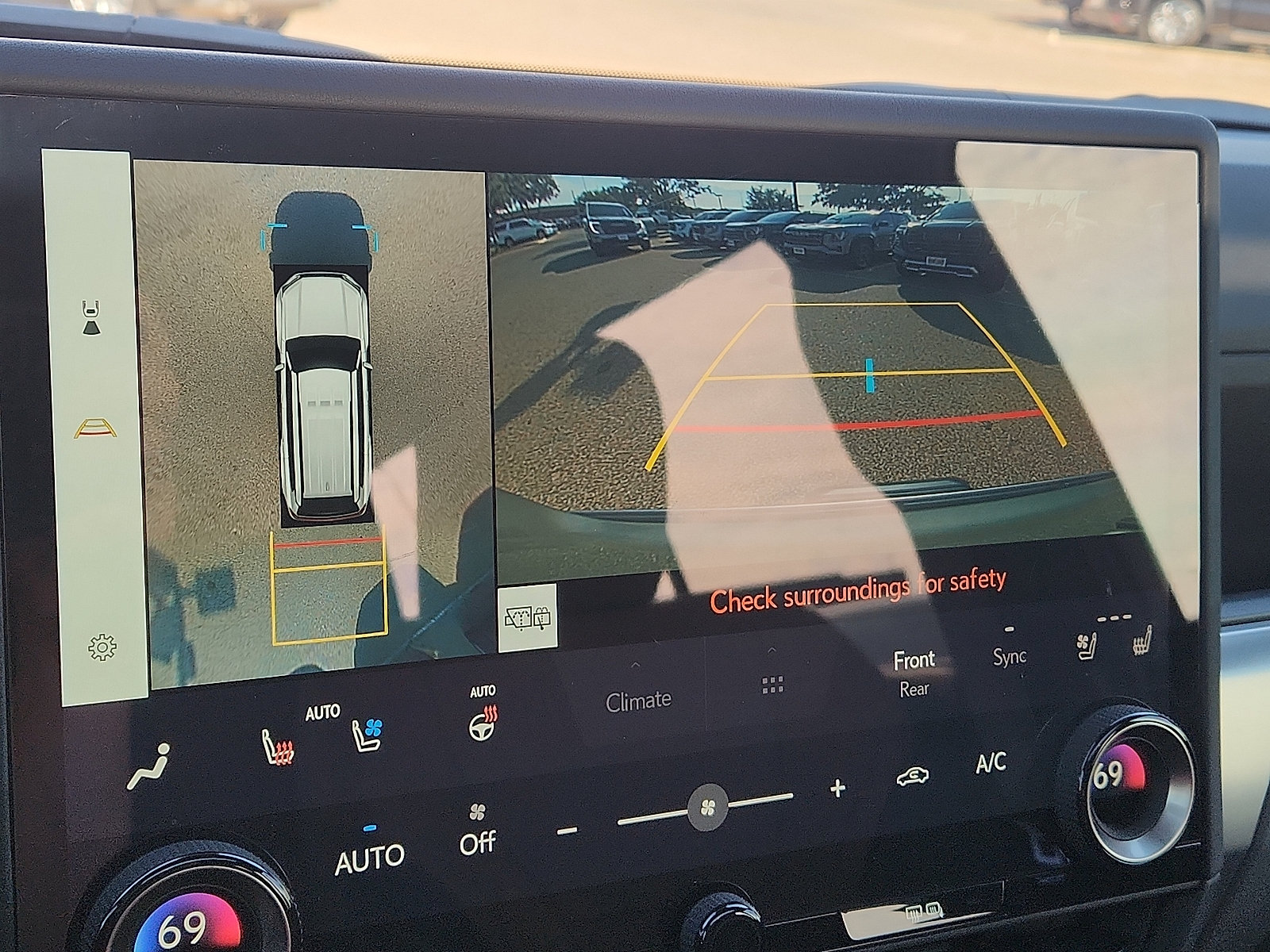 Used 2025 Lexus GX 550 w/ Accessory Package (2T) AWD/4WD image 17
