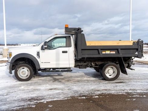 Used 2019 Ford F550 4x4 Regular Cab Super Duty image 4