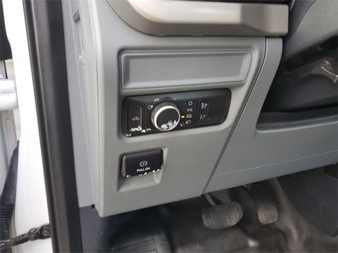 Used 2021 Ford F150 XL image 12