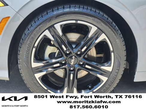 Used 2023 Kia K5 GT-Line w/ GT-Line Premium Package AWD/4WD image 9