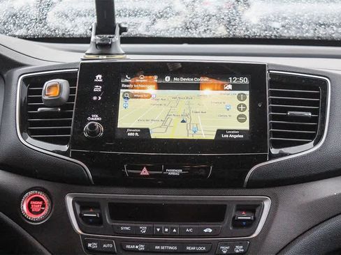 Used 2022 Honda Pilot TrailSport image 17