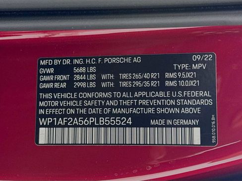 Certified 2023 Porsche Macan GTS AWD/4WD image 33