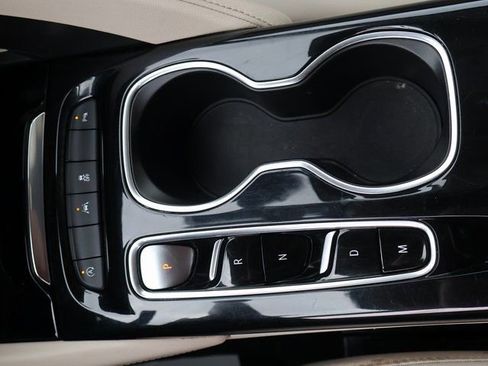 Used 2023 Buick Envision Preferred FWD image 28