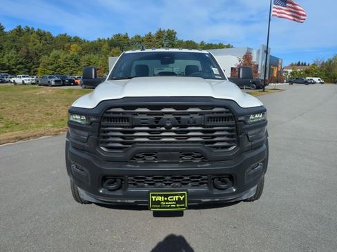 New 2025 RAM 5500 Tradesman AWD/4WD image 8