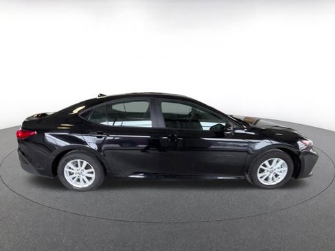 Used 2025 Toyota Camry LE image 15