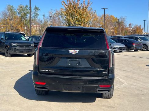 Used 2021 Cadillac Escalade Sport Platinum image 11