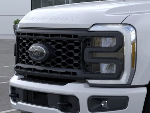 New 2025 Ford F350 Lariat w/ Lariat Ultimate Package image 17