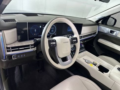 Used 2024 Hyundai Santa Fe Calligraphy image 13