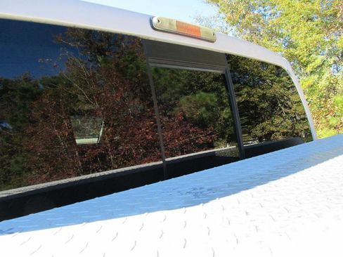 Used 2015 Ford F350 Lariat image 21