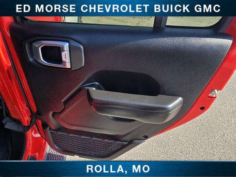 Used 2018 Jeep Wrangler Unlimited Sport S image 24