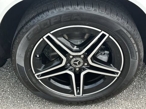Certified 2025 Mercedes-Benz GLE 450 4MATIC w/ AMG Line Exterior image 20