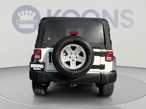 Used 2013 Jeep Wrangler Sport AWD/4WD image 5