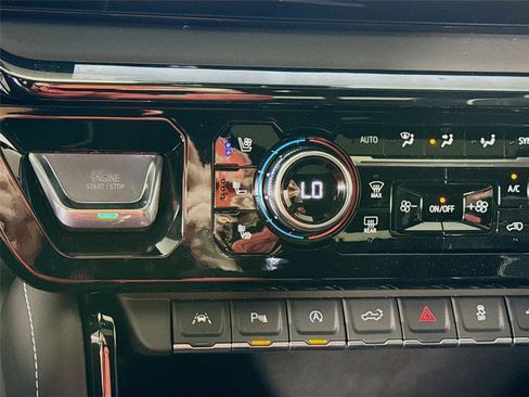 New 2026 GMC Sierra 1500 AT4X AWD/4WD image 15