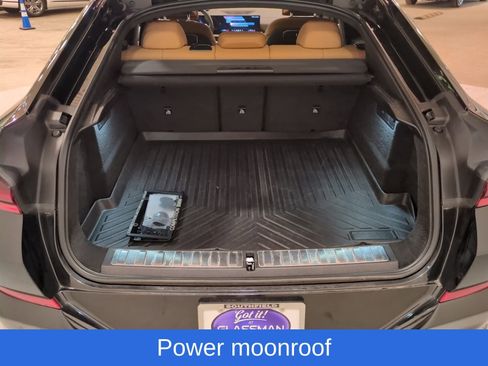Used 2024 BMW X6 xDrive40i w/ Premium Package AWD/4WD image 12