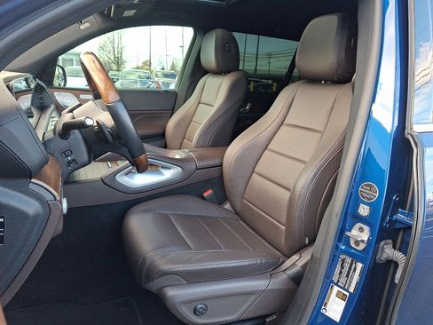 Used 2022 Mercedes-Benz GLS 450 4MATIC image 13