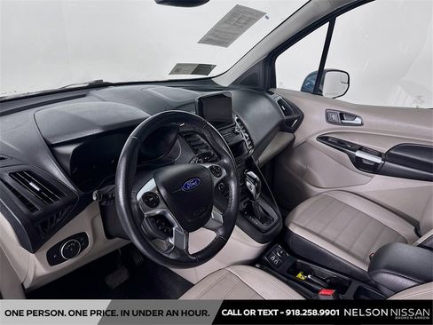 Used 2019 Ford Transit Connect Titanium w/ Titanium Premium Package image 9