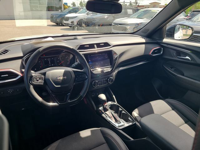 Used 2023 Chevrolet TrailBlazer RS w/ Convenience Package FWD image 11