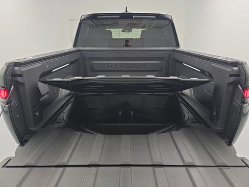 Used 2024 Rivian R1T Adventure AWD/4WD image 15