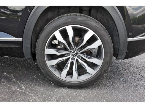 Used 2023 Volkswagen Atlas Cross Sport SEL Premium R-Line AWD/4WD image 33