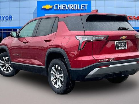 New 2026 Chevrolet Equinox LT w/ Convenience Package II FWD image 3