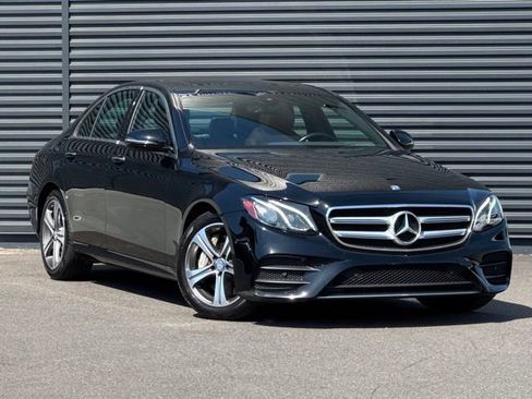 Used 2017 Mercedes-Benz E 300 4MATIC image 9