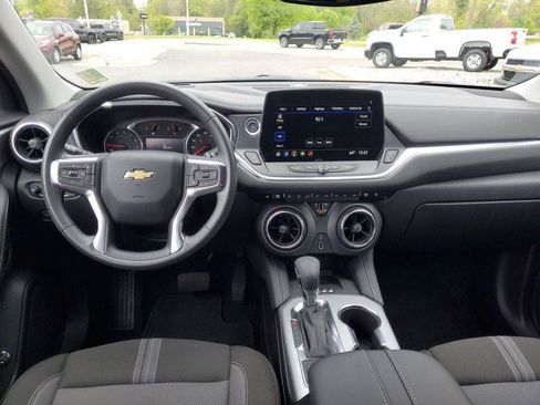 Certified 2024 Chevrolet Blazer LT w/ Convenience Package FWD image 24