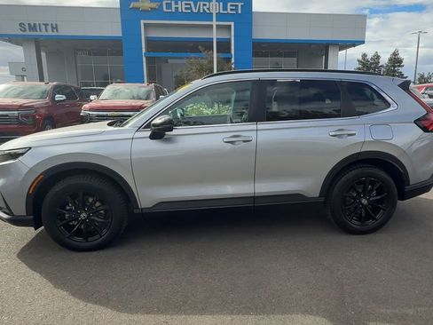 Used 2023 Honda CR-V Sport image 3