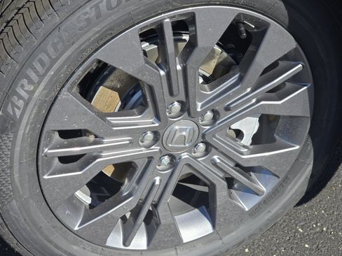 New 2026 Honda Odyssey Touring image 13