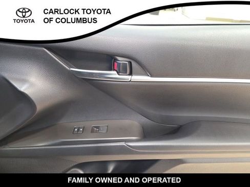 Used 2023 Toyota Camry SE w/ Blackout Package (TMS) image 19