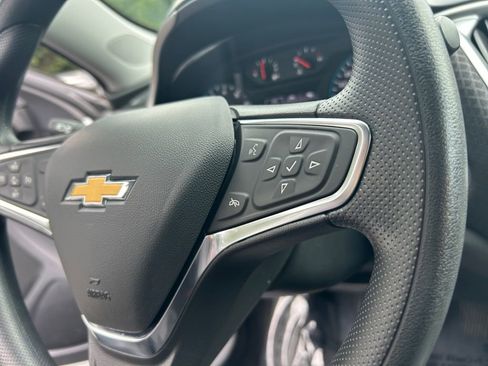 Used 2024 Chevrolet Malibu LT FWD image 18
