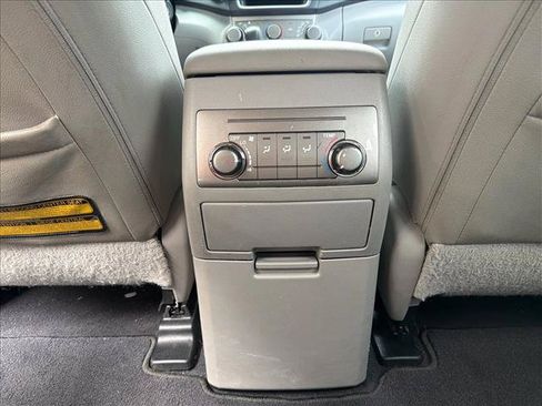 Used 2013 Toyota Highlander FWD image 22