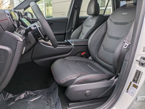 New 2025 Mercedes-Benz GLC 43 AMG 4MATIC image 13