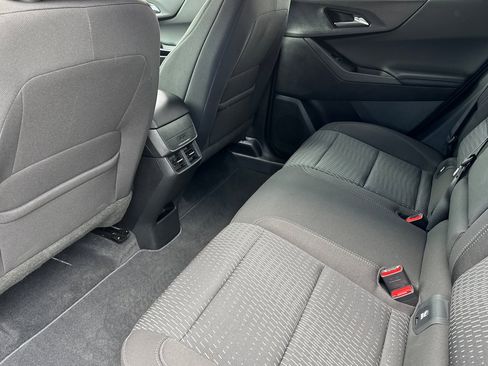 Used 2026 Chevrolet Equinox LT image 15