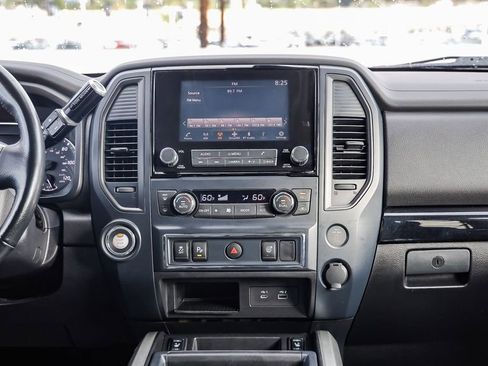 Used 2023 Nissan Titan SV w/ SV Convenience Package image 14
