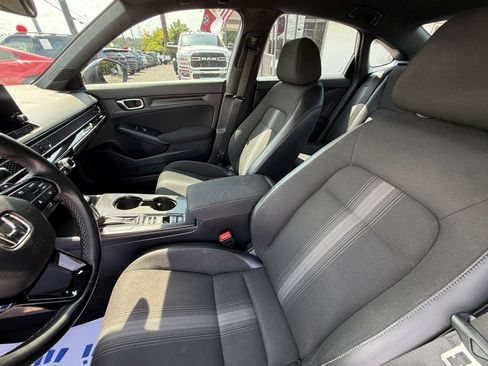 Used 2023 Honda Civic Sport image 25