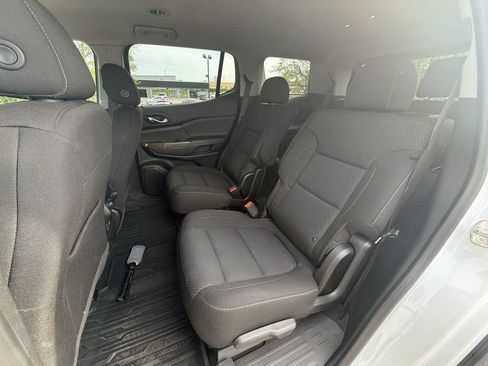 Used 2022 GMC Acadia SLE w/ Driver Convenience Package image 21