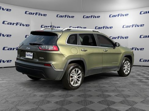 Used 2019 Jeep Cherokee Latitude Plus w/ Cold Weather Group AWD/4WD image 5