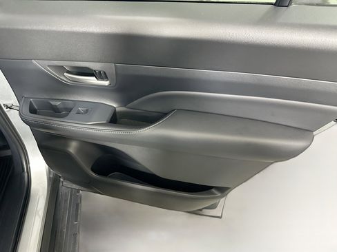Used 2025 Toyota Grand Highlander AWD image 30