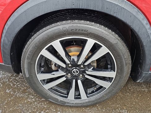 Used 2020 Nissan Kicks SV image 8