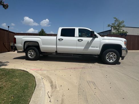 Used 2019 GMC Sierra 3500 4x4 Crew Cab w/ Sierra Convenience Package image 2