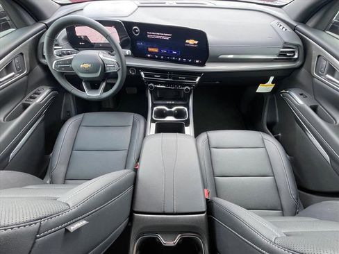 New 2026 Chevrolet Traverse LT FWD image 10