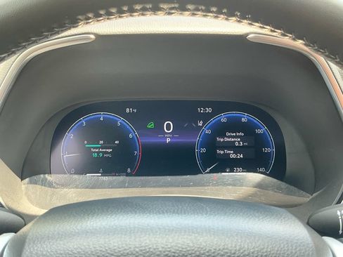 Used 2026 Toyota Highlander Platinum AWD/4WD image 24