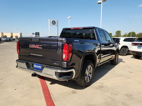 Used 2025 GMC Sierra 1500 SLT AWD/4WD image 5