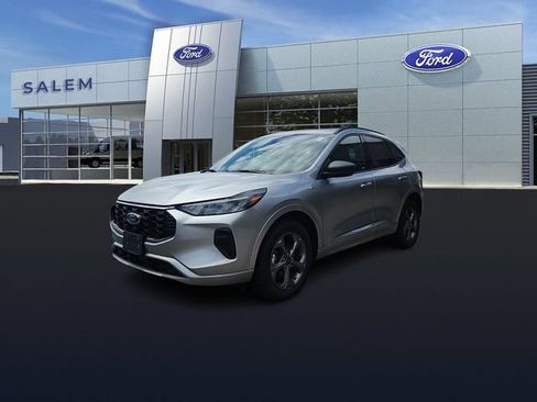Certified 2023 Ford Escape ST-Line AWD/4WD image 6