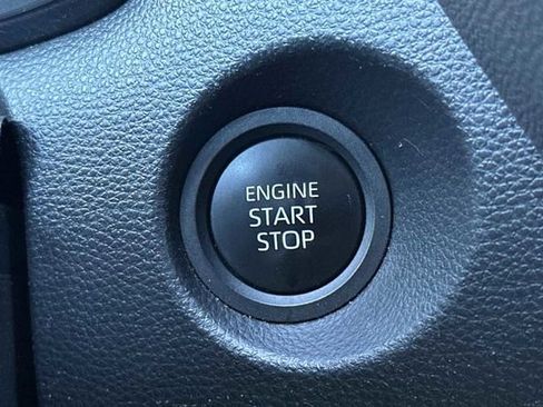 Used 2024 Toyota Corolla Cross XLE image 20