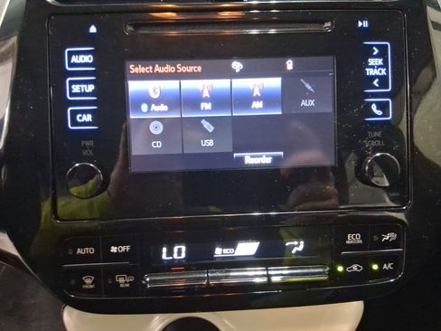 Used 2016 Toyota Prius Two image 26