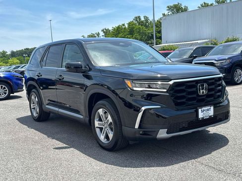 Certified 2025 Honda Pilot EX-L image 3