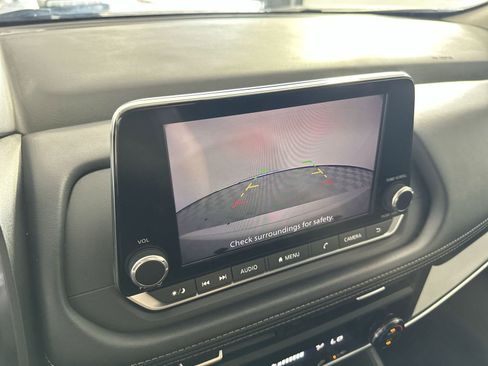 Certified 2024 Nissan Rogue SV AWD/4WD image 17